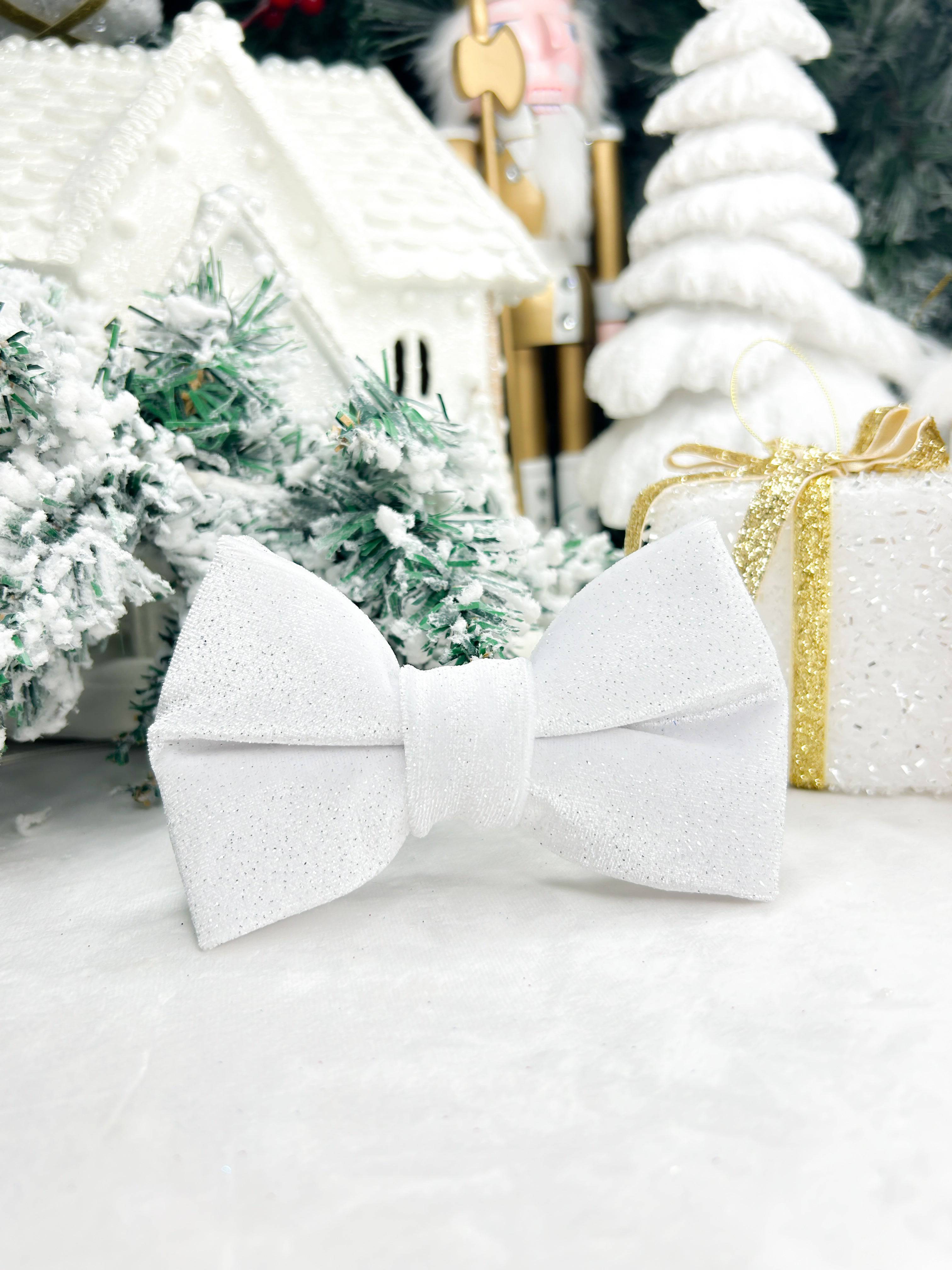 White Snowflakes Velvet Bow Tie - Woofiao